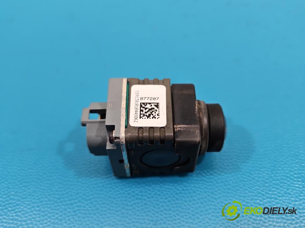 Jaguar F-Pace 16- 2.0d 241KM automatic 177 kW 1999 cm3 5- Kamera cúvaní HY32-19G590-AH