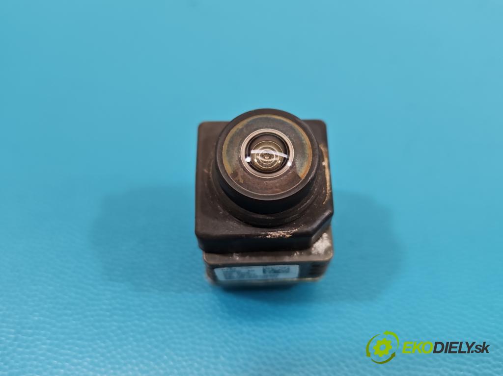 Jaguar F-Pace 16- 2.0d 241KM automatic 177 kW 1999 cm3 5- Kamera cúvaní HY32-19G590-AH