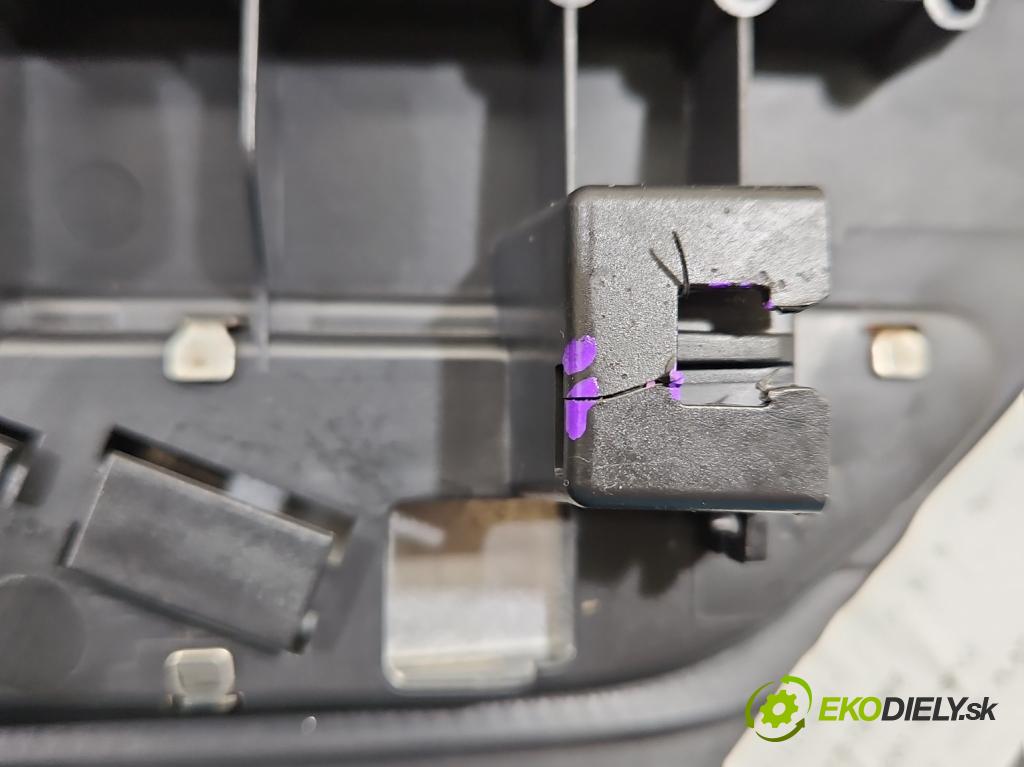 Jaguar F-Pace 16- 2.0d 241KM automatic 177 kW 1999 cm3 5- lišta práh: levé HK83-13201-BF (Prahová lišta)