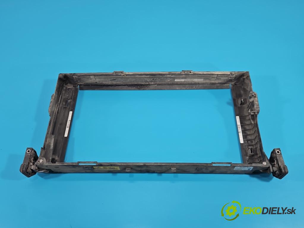 Bmw i3 2013–2022 0.0 elektrický: 170 HP automatic 125 kW 1 cm3 5- Upevnenie: 7616026