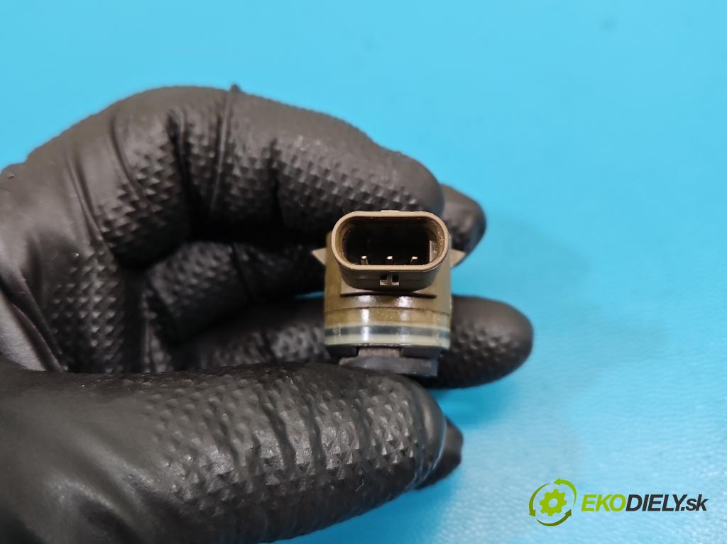 Jaguar F-Pace 16- 2.0d 241KM automatic 177 kW 1999 cm3 5- snímač parkovaní: JK83-15K859-DC