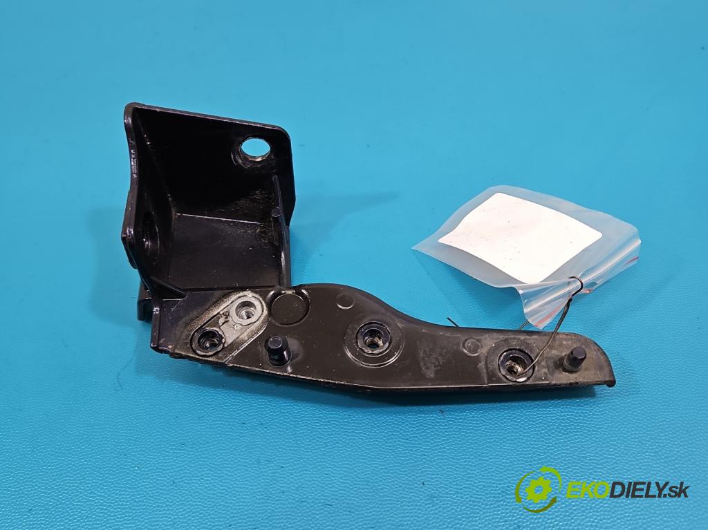 Jaguar F-Pace 16- 2.0d 241KM automatic 177 kW 1999 cm3 5- Upevnenie: FK83-16290-BC