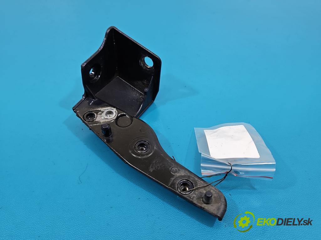 Jaguar F-Pace 16- 2.0d 241KM automatic 177 kW 1999 cm3 5- Upevnění: FK83-16290-BC