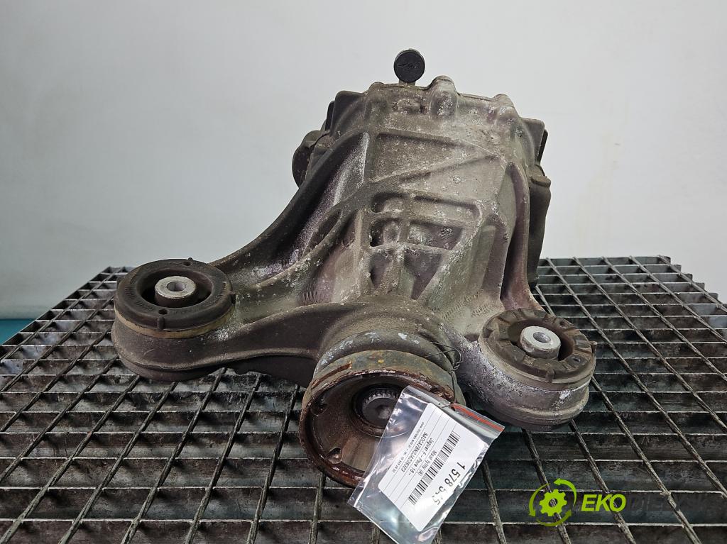 Jaguar F-Pace 16- 2.0d 241KM automatic 177 kW 1999 cm3 5- Most: zadní: HK83-4A213-FD