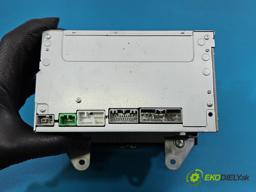 Honda CR-V III 2006-2011 2.2 i-CTDi 150 HP manual 110 kW 2199 cm3 5- Radio originál 39100-SWA-G212-M1