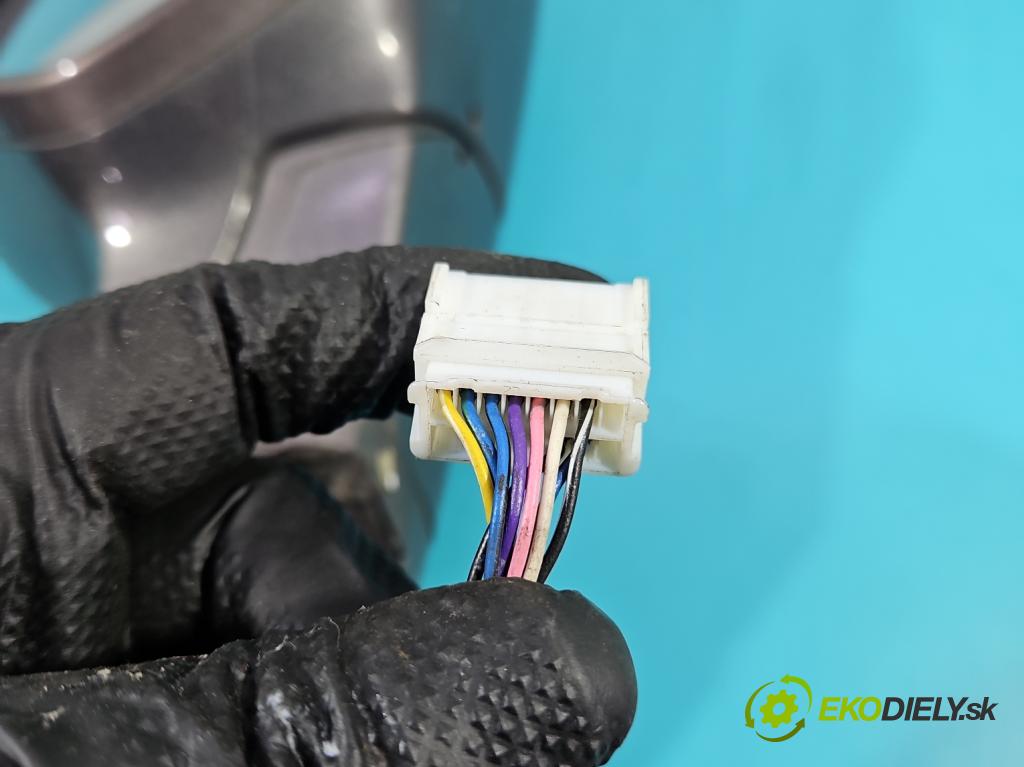 Honda CR-V III 2006-2011 2.2 i-CTDi 150 HP manual 110 kW 2199 cm3 5- zrkadlo pravé  (Kľučka dverí ostatné)