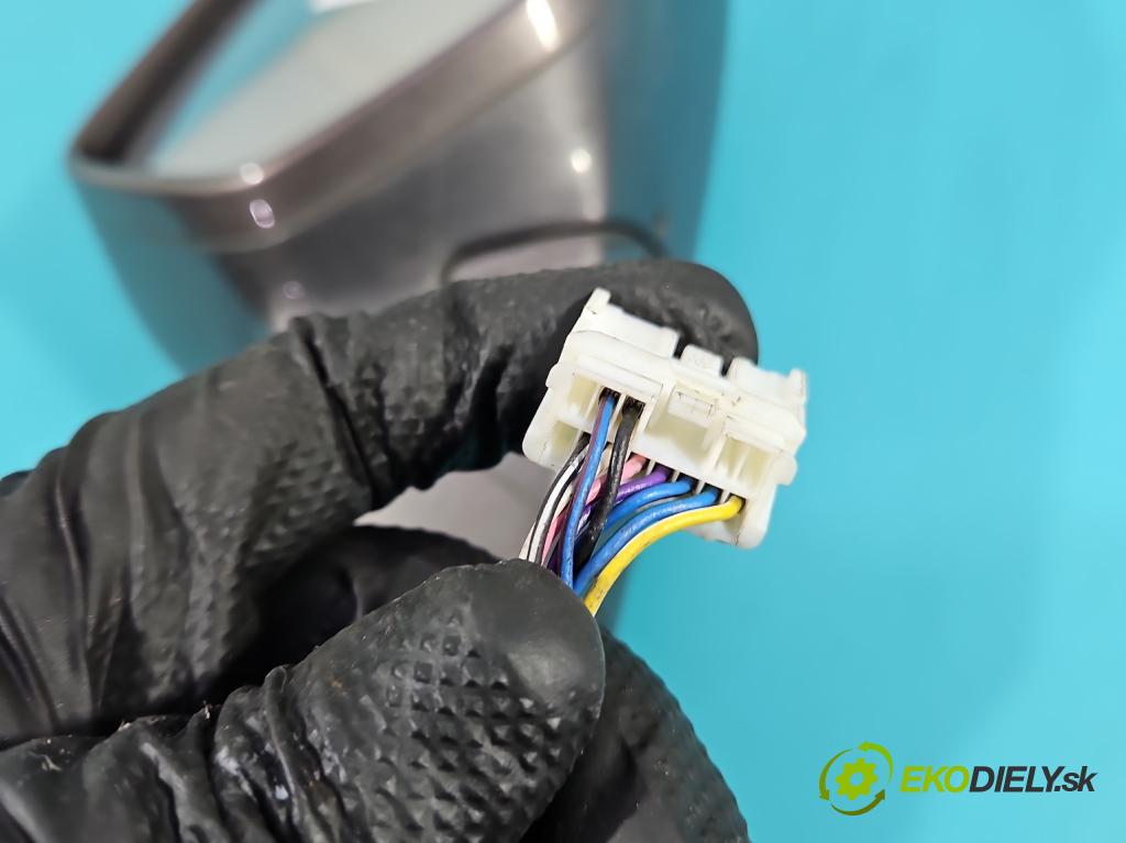 Honda CR-V III 2006-2011 2.2 i-CTDi 150 HP manual 110 kW 2199 cm3 5- zrkadlo pravé  (Kľučka dverí ostatné)