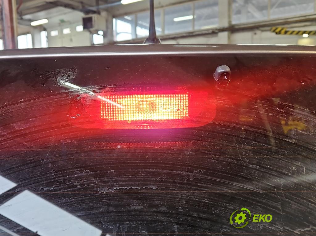 Honda CR-V III 2006-2011 2.2 i-CTDi 150 HP manual 110 kW 2199 cm3 5- světlo: stop: 