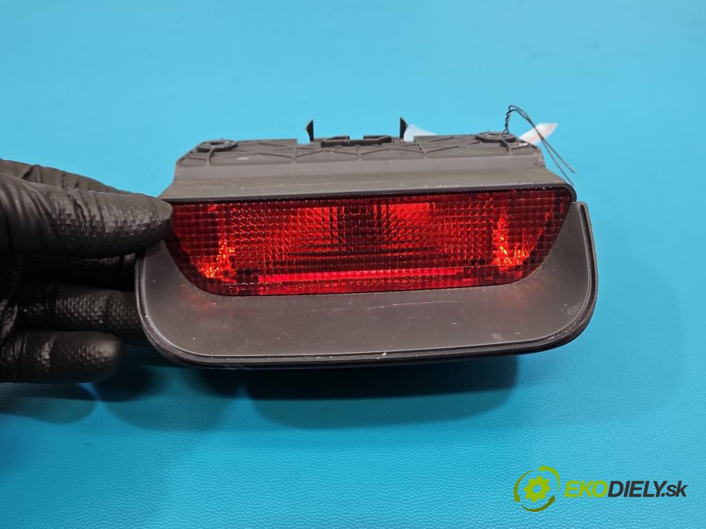 Honda CR-V III 2006-2011 2.2 i-CTDi 150 HP manual 110 kW 2199 cm3 5- světlo: stop: