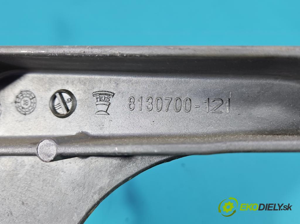 Bmw i3 2013–2022 0.0 elektrický: 170 hp automatic 125 kW 1 cm3 5- Tlapka: motoru 8130700