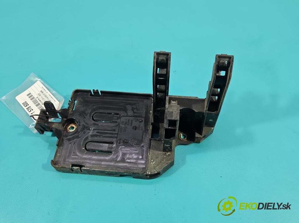 Bmw i3 2013–2022 0.0 elektrický: 170 HP automatic 125 kW 1 cm3 5- Upevnenie: 7625410