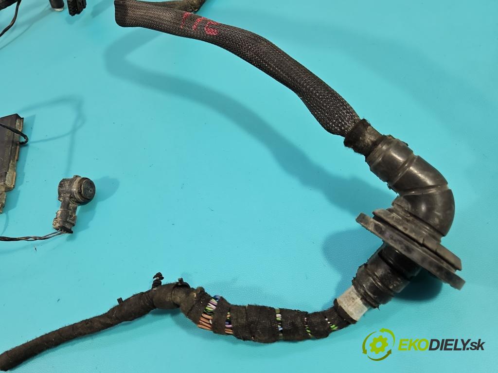 Bmw i3 2013–2022 0.0 elektrický: 170 hp automatic 125 kW 1 cm3 5- Balíček: nárazníku zadní 9220831