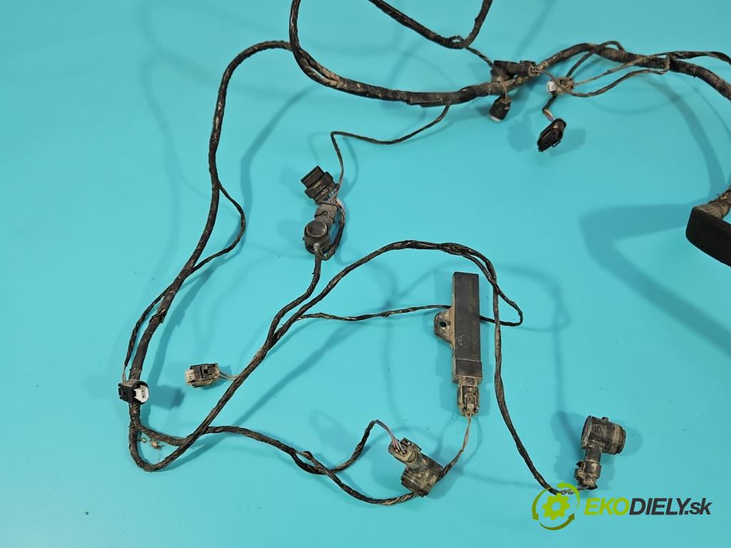 Bmw i3 2013–2022 0.0 elektrický: 170 hp automatic 125 kW 1 cm3 5- Balíček: nárazníku zadní 9220831