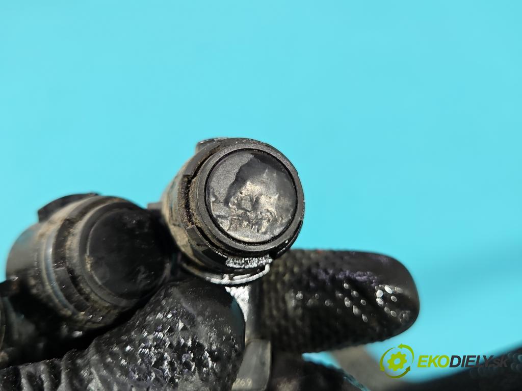 Bmw i3 2013–2022 0.0 elektrický: 170 hp automatic 125 kW 1 cm3 5- Balíček: nárazníku zadní 9220831