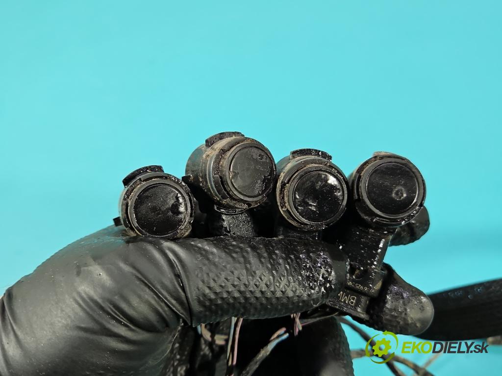 Bmw i3 2013–2022 0.0 elektrický: 170 hp automatic 125 kW 1 cm3 5- Balíček: nárazníku zadní 9220831