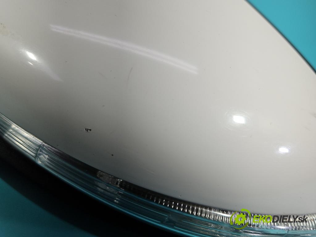 Vw Golf VI 2008-2013 1.6 tdi 105 HP manual 77 kW 1598 cm3 5- zrkadlo ľavé  (Kľučka dverí ostatné)