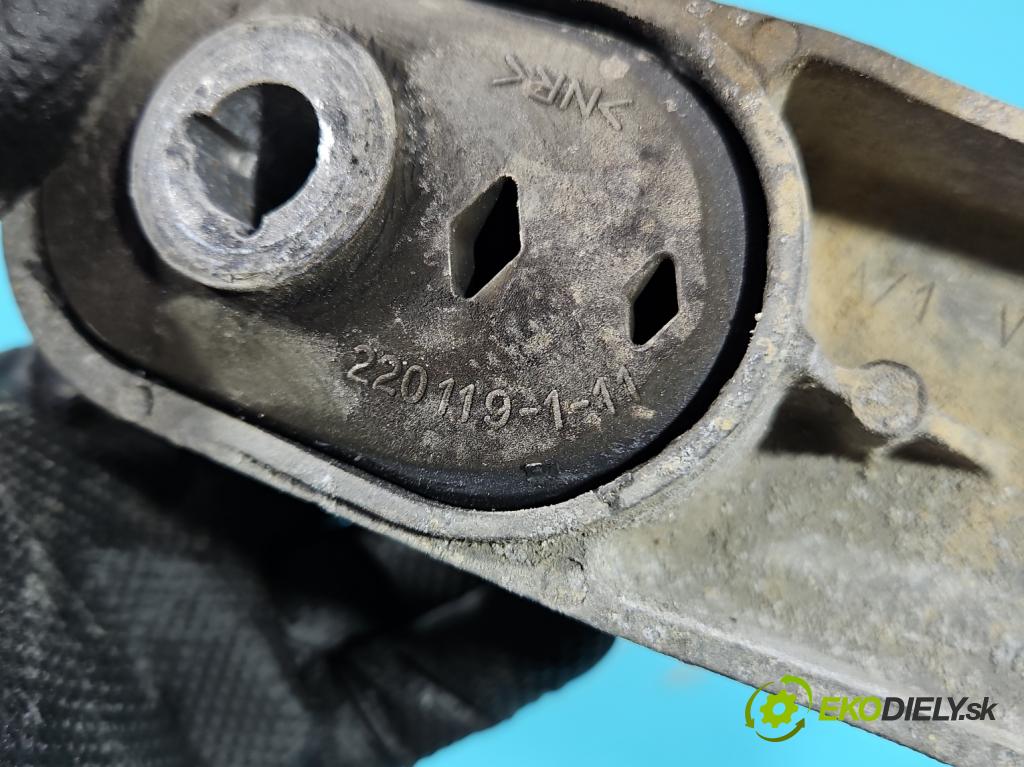 Bmw i3 2013–2022 0.0 elektrický: 170 HP automatic 125 kW 1 cm3 5- držiak skřie: stupeň,rýchlosť