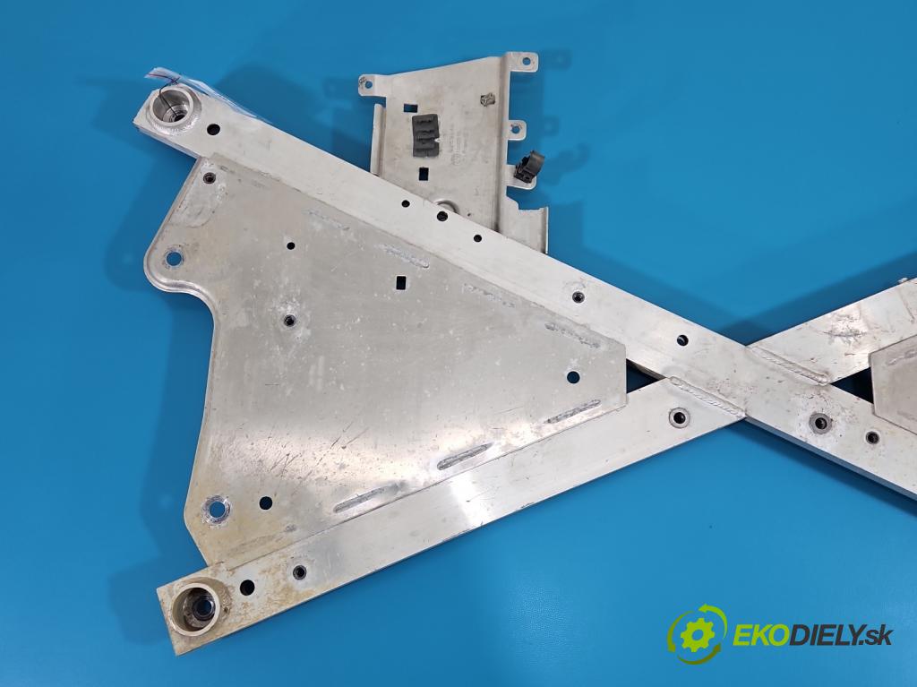 Bmw i3 2013–2022 0.0 elektrický: 170 HP automatic 125 kW 1 cm3 5- Upevnenie: 9269846