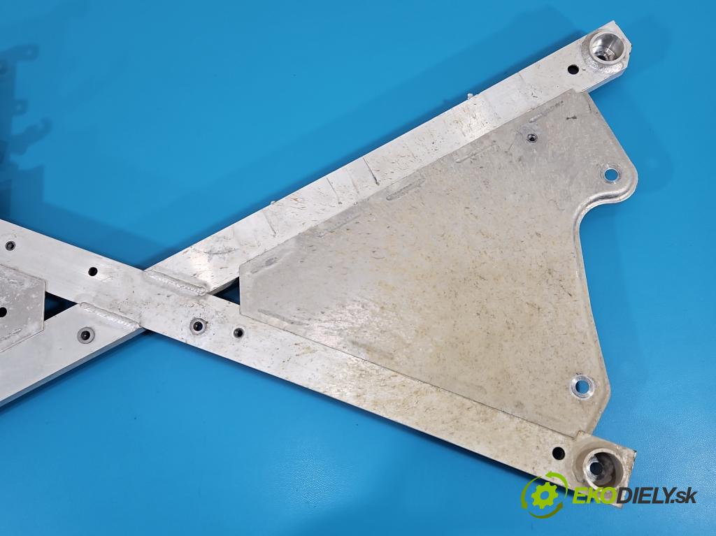 Bmw i3 2013–2022 0.0 elektrický: 170 HP automatic 125 kW 1 cm3 5- Upevnenie: 9269846