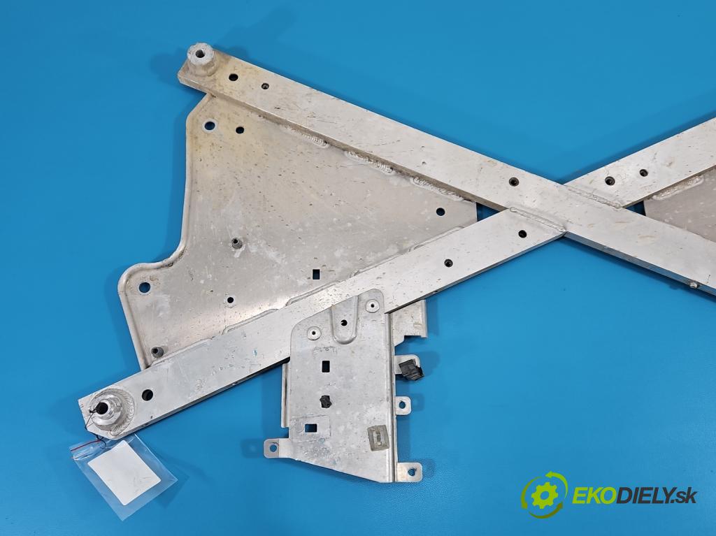 Bmw i3 2013–2022 0.0 elektrický: 170 HP automatic 125 kW 1 cm3 5- Upevnenie: 9269846