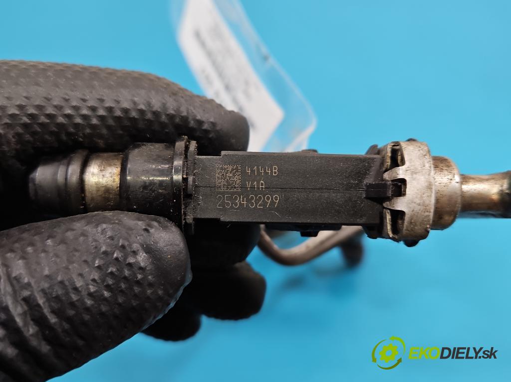 Opel Astra III 2004-2014 1.6 16V 105 HP manual 77 kW 1598 cm3 5- vstrek 25343299 (Vstrekovač paliva)