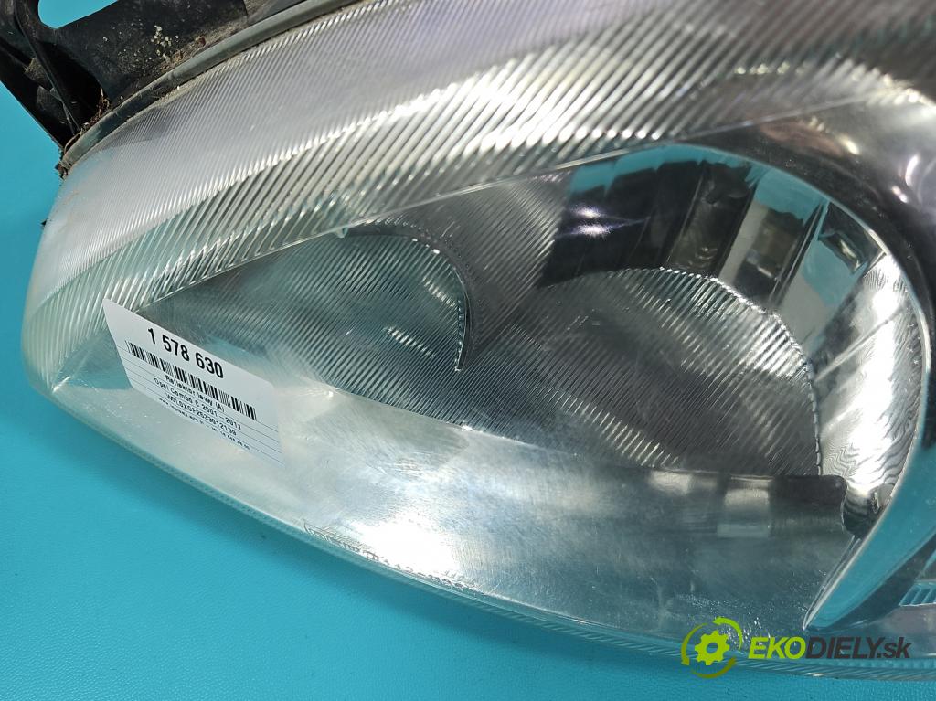 Opel Combo C 2001-2011 1.7 tdi 75 HP manual 55 kW 1686 cm3 5- Reflektor: ľavý  (Kľučka dverí ostatné)