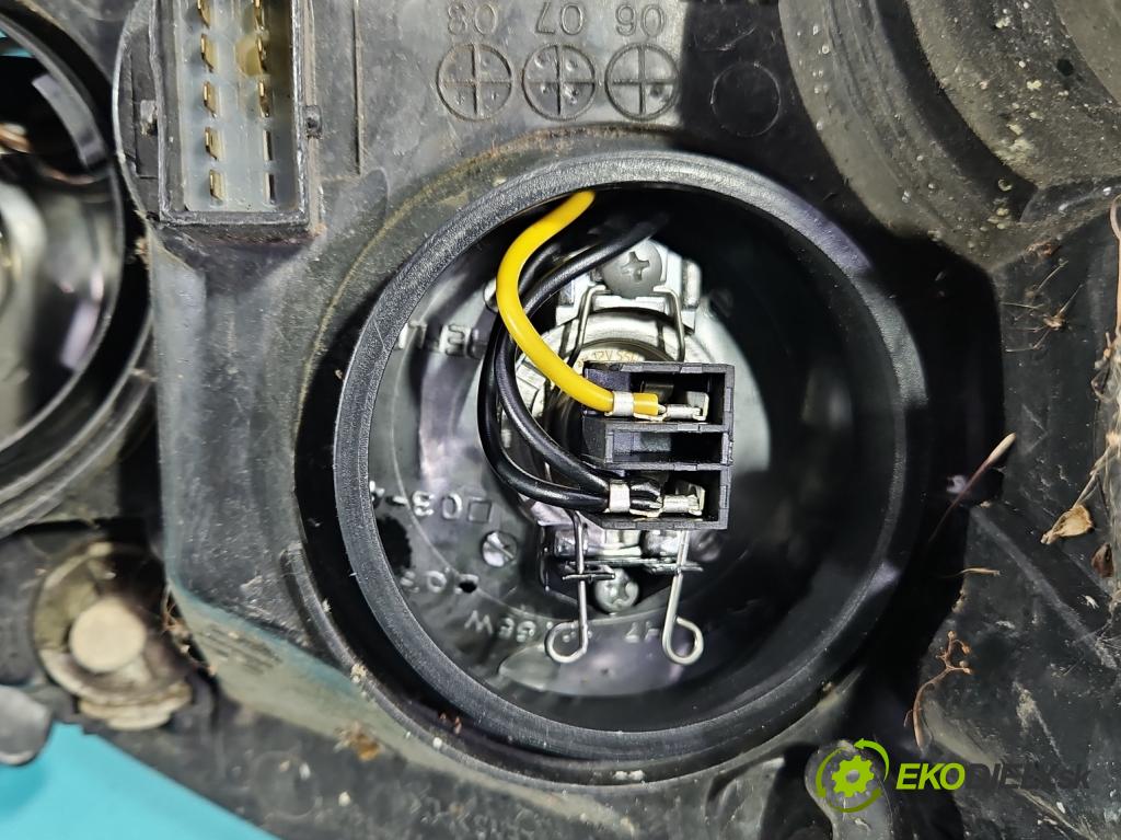 Opel Combo C 2001-2011 1.7 tdi 75 HP manual 55 kW 1686 cm3 5- Reflektor: ľavý  (Kľučka dverí ostatné)