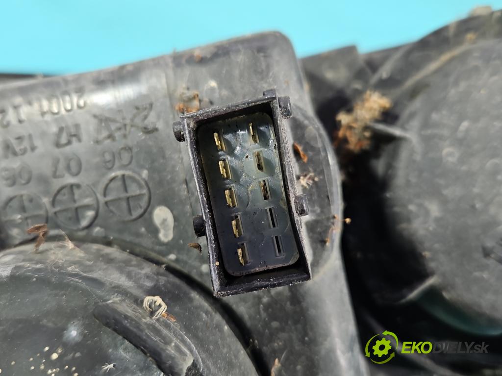 Opel Combo C 2001-2011 1.7 tdi 75 HP manual 55 kW 1686 cm3 5- Reflektor: pravý  (Svetlo predné pravé)