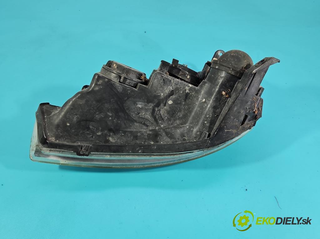 Opel Combo C 2001-2011 1.7 tdi 75 HP manual 55 kW 1686 cm3 5- Reflektor: pravý  (Svetlo predné pravé)