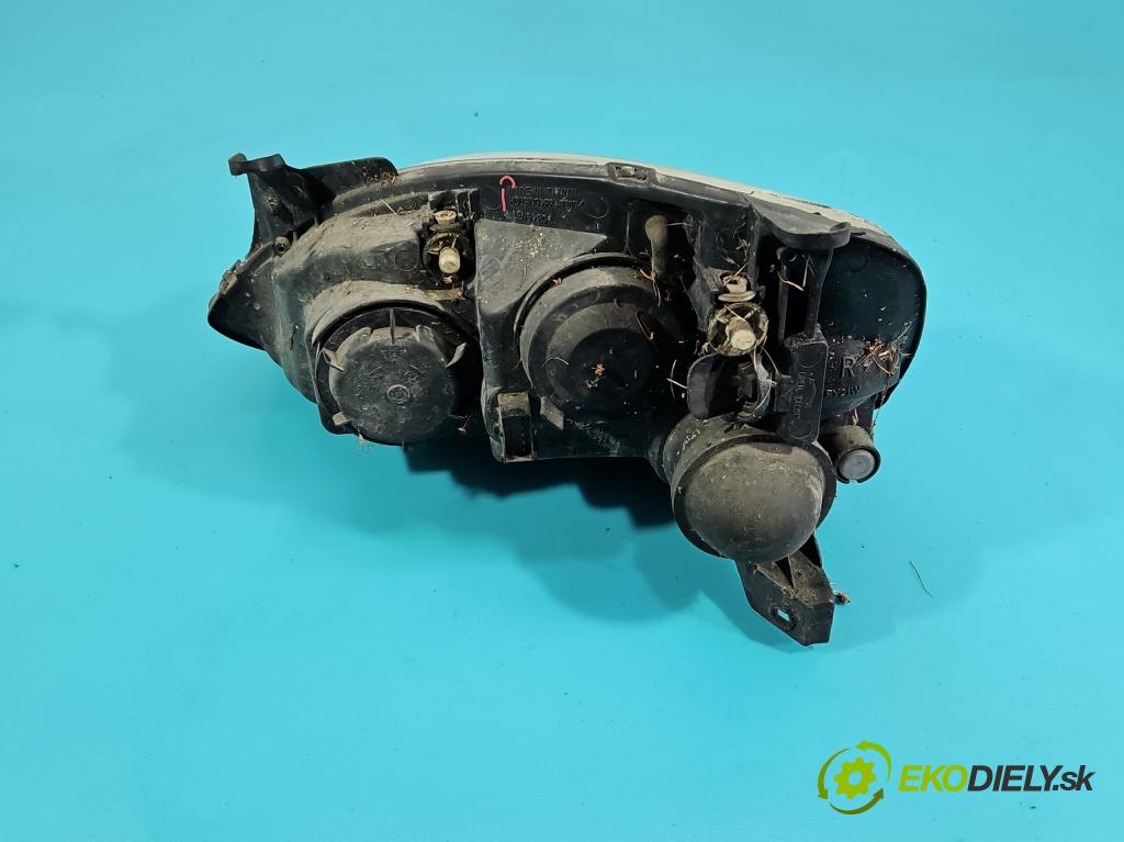 Opel Combo C 2001-2011 1.7 tdi 75 HP manual 55 kW 1686 cm3 5- Reflektor: pravý  (Svetlo predné pravé)