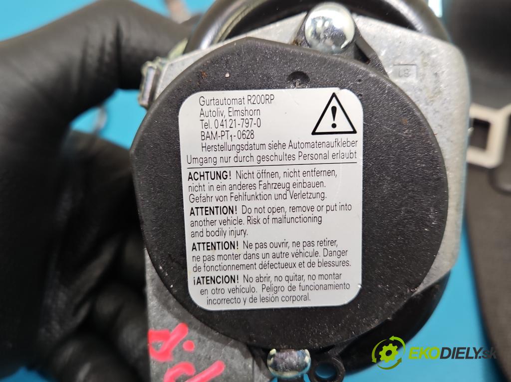 Opel Astra IV 2009-2015 1.4 T 140 hp manual 103 kW 1364 cm3 5- stěna bezpečnost přední pravý 13297098