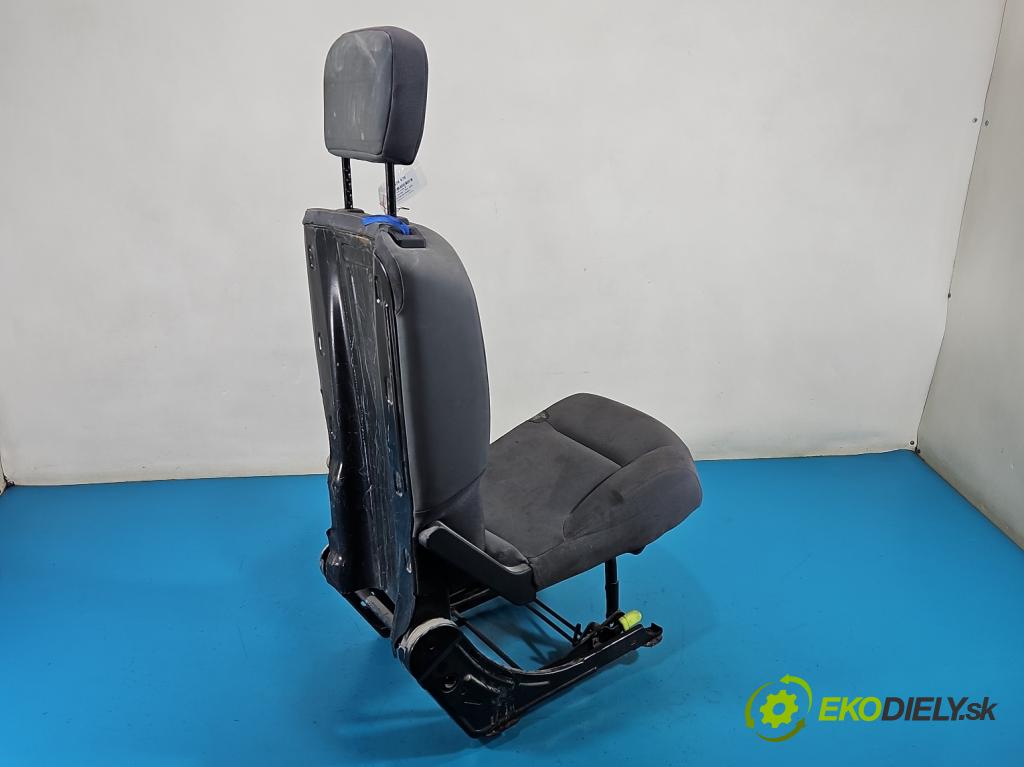 Citroen Berlingo II 2008-2018 1.6 hdi 75 HP manual 55 kW 1560 cm3 5- Sedačka pravý  (Sedadlo)