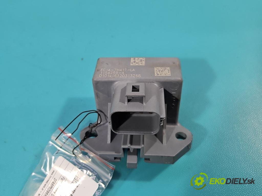 Ford Fusion USA 2012-2020 2.0 EcoBoost: 241KM automatic 177 kW 1999 cm3 4- riadiaca jednotka ostatné FG1A-7H417-LA