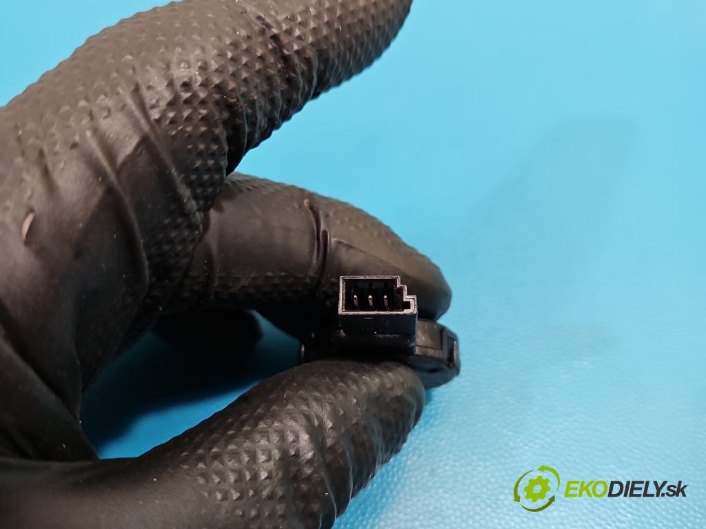 Audi A5 8T 2007-2016 1.8 TFSI 170 hp manual 125 kW 1798 cm3 2- snímač déšť: 8K0955559 (Snímač deště)