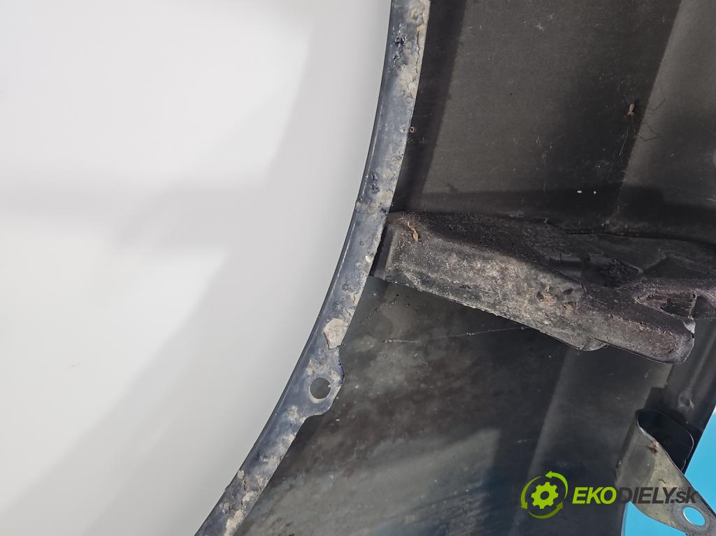 Audi A5 8T 2007-2016 1.8 TFSI 170 HP manual 125 kW 1798 cm3 2- blatník predné pravý  (Kľučka dverí ostatné)