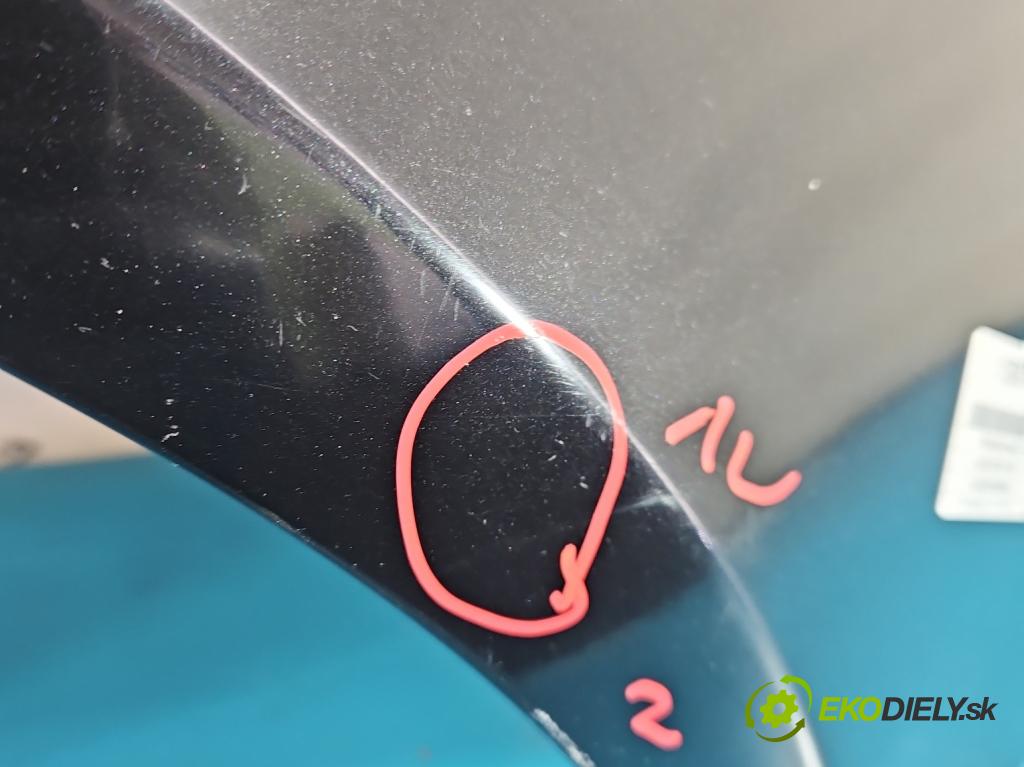 Audi A5 8T 2007-2016 1.8 TFSI 170 HP manual 125 kW 1798 cm3 2- blatník predné pravý  (Kľučka dverí ostatné)