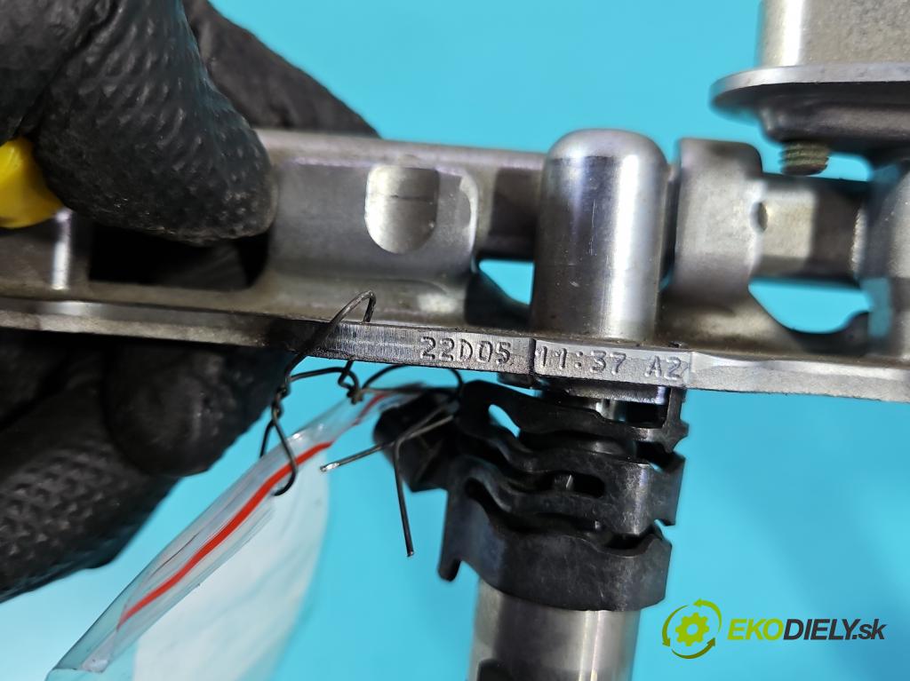 Toyota Corolla E21 2019- 1.5 12V 125 HP automatic 92 kW 1490 cm3 4- vstrek 23250-F2050 (Vstrekovač paliva)