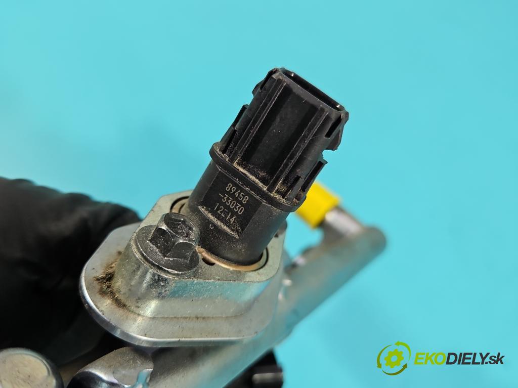 Toyota Corolla E21 2019- 1.5 12V 125 HP automatic 92 kW 1490 cm3 4- vstrek 23250-F2050 (Vstrekovač paliva)