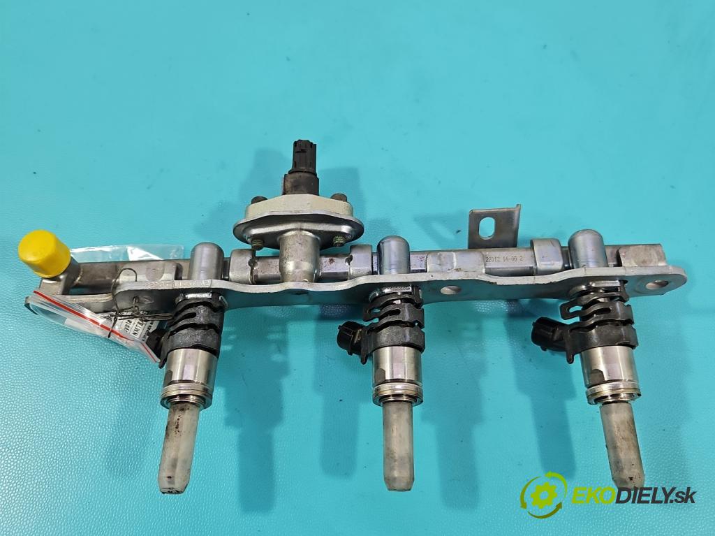 Toyota Corolla E21 2019- 1.5 12V 125 HP automatic 92 kW 1490 cm3 4- vstrek 23250-F2050 (Vstrekovač paliva)