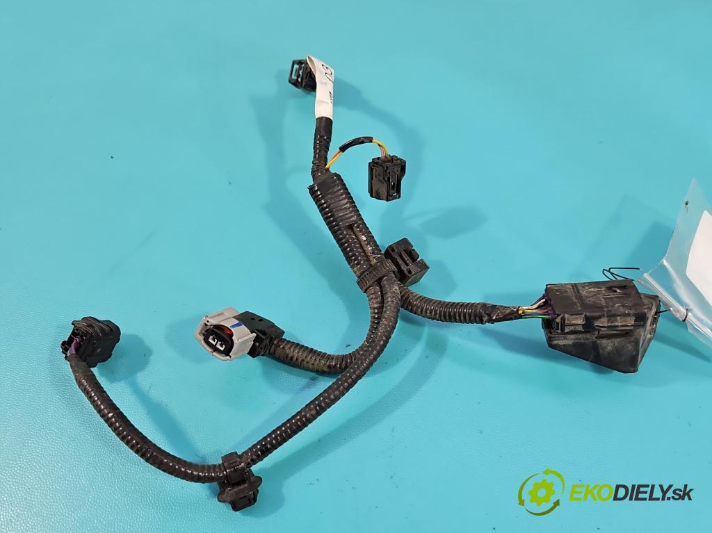 Toyota Corolla E21 2019- 1.5 12V 125 HP automatic 92 kW 1490 cm3 4- Zväzok: ostatné 82219-K0030