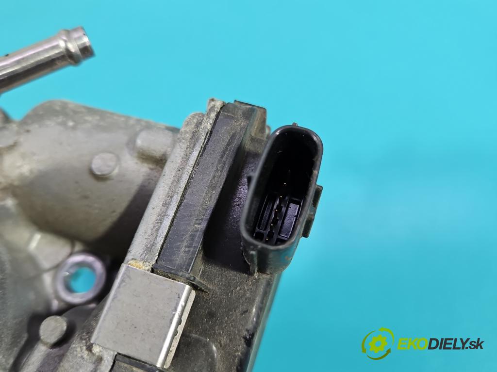 Toyota Corolla E21 2019- 1.5 12V 125 HP automatic 92 kW 1490 cm3 4- klapka 22030-F3030 (Škrtiaca klapka)