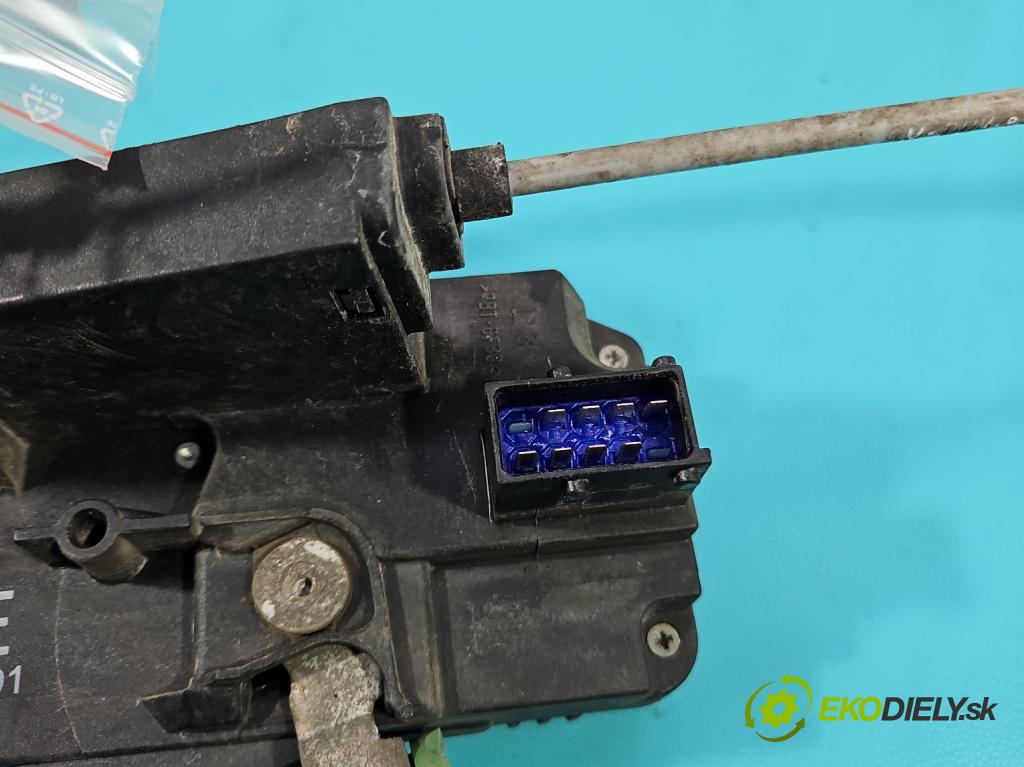 Opel Meriva A 2002-2010 1.6 8V 87 HP manual 64 kW 1598 cm3 5- zámok predné ľavý 13154791