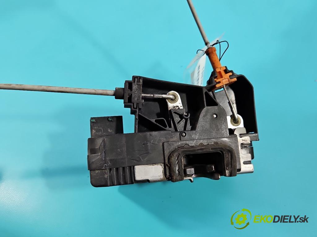 Opel Meriva A 2002-2010 1.6 8V 87 HP manual 64 kW 1598 cm3 5- zámok predné ľavý 13154791