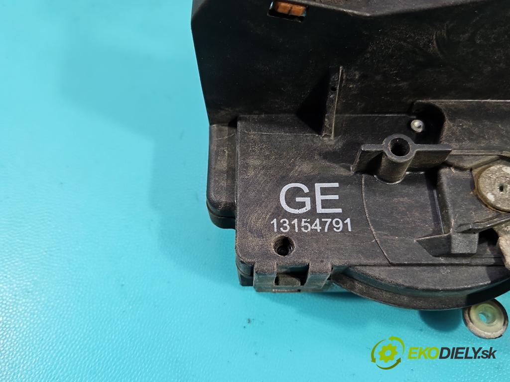 Opel Meriva A 2002-2010 1.6 8V 87 HP manual 64 kW 1598 cm3 5- zámok predné ľavý 13154791