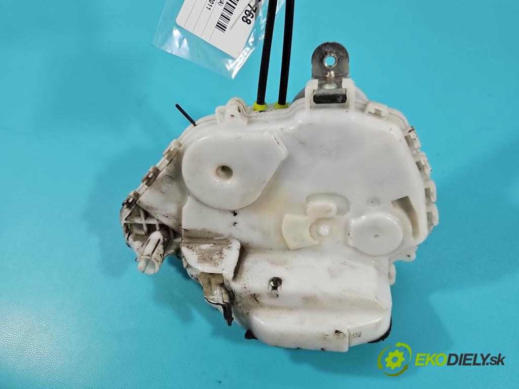 Honda CR-V III 2006-2011 2.2 i-CTDi 150 HP manual 110 kW 2199 cm3 5- zámok predné ľavý 72151-SWA-G1