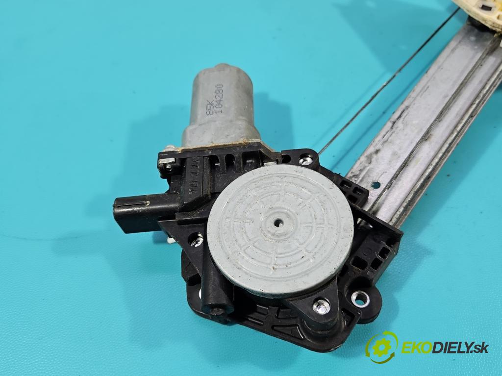 Honda CR-V III 2006-2011 2.2 i-CTDi 150 hp manual 110 kW 2199 cm3 5- mechanismus stahování přední levý