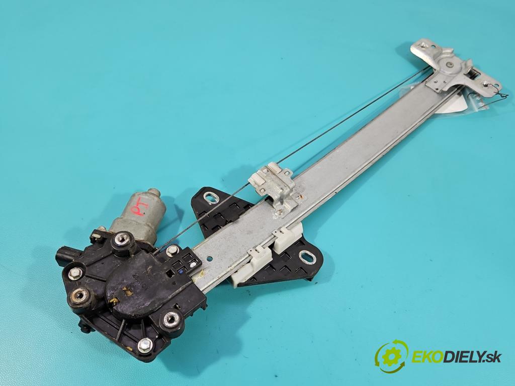 Honda CR-V III 2006-2011 2.2 i-CTDi 150 hp manual 110 kW 2199 cm3 5- mechanismus stahování zadní pravý 104260