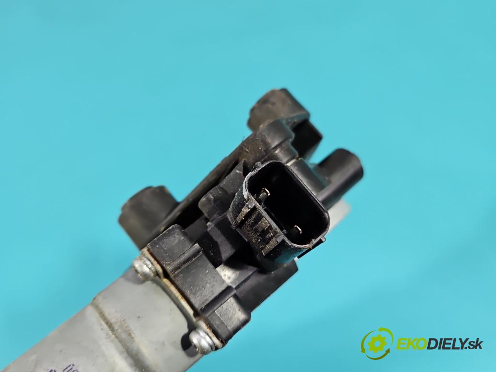 Honda CR-V III 2006-2011 2.2 i-CTDi 150 hp manual 110 kW 2199 cm3 5- mechanismus stahování zadní pravý 104260