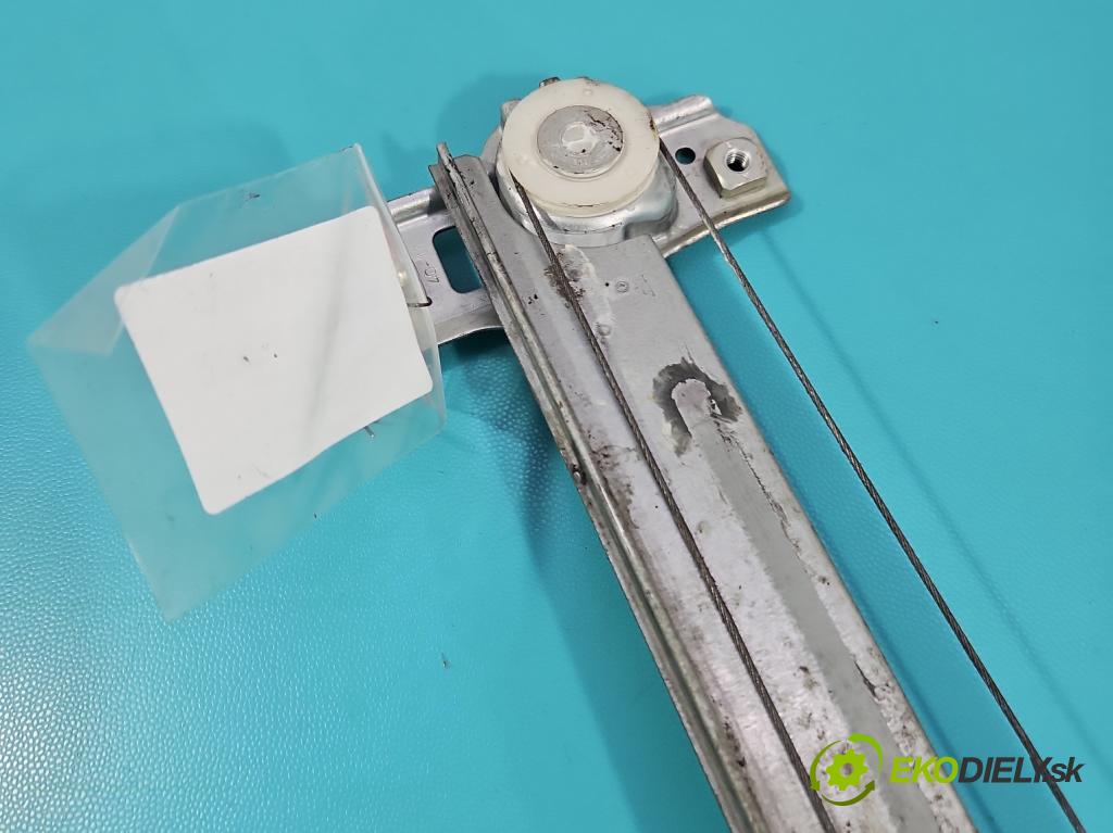 Honda CR-V III 2006-2011 2.2 i-CTDi 150 hp manual 110 kW 2199 cm3 5- mechanismus stahování zadní pravý 104260