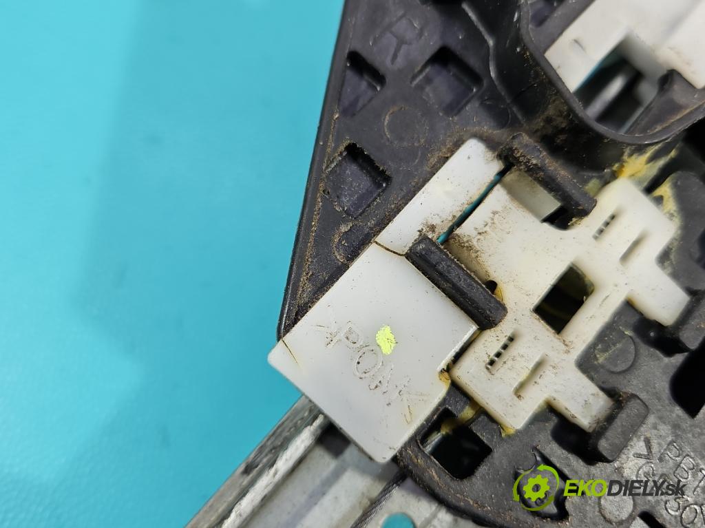 Honda CR-V III 2006-2011 2.2 i-CTDi 150 hp manual 110 kW 2199 cm3 5- mechanismus stahování zadní pravý 104260